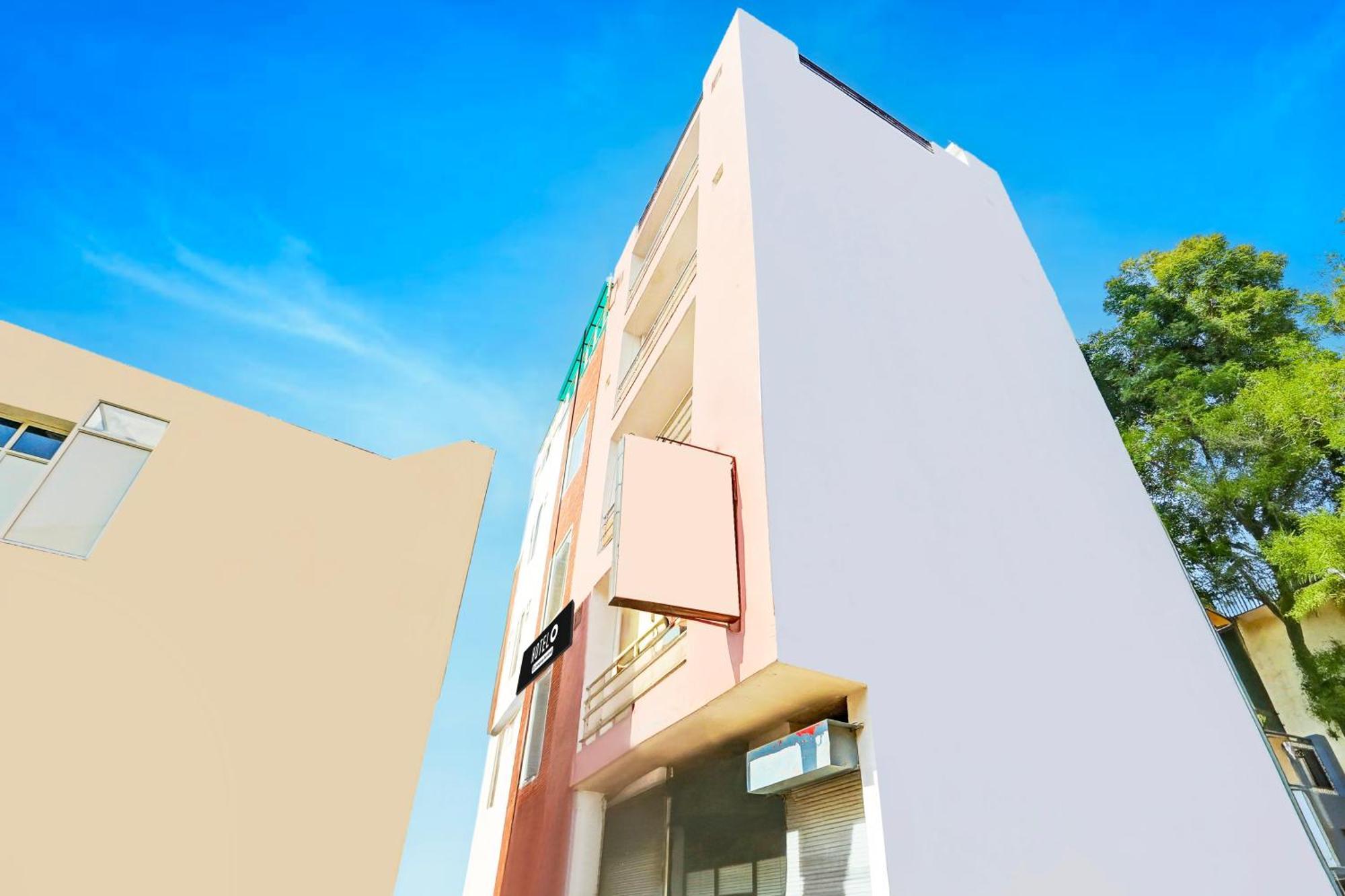 Super Hotel O Sector 45 Formerly Manyavar Chandīgarh Eksteriør billede