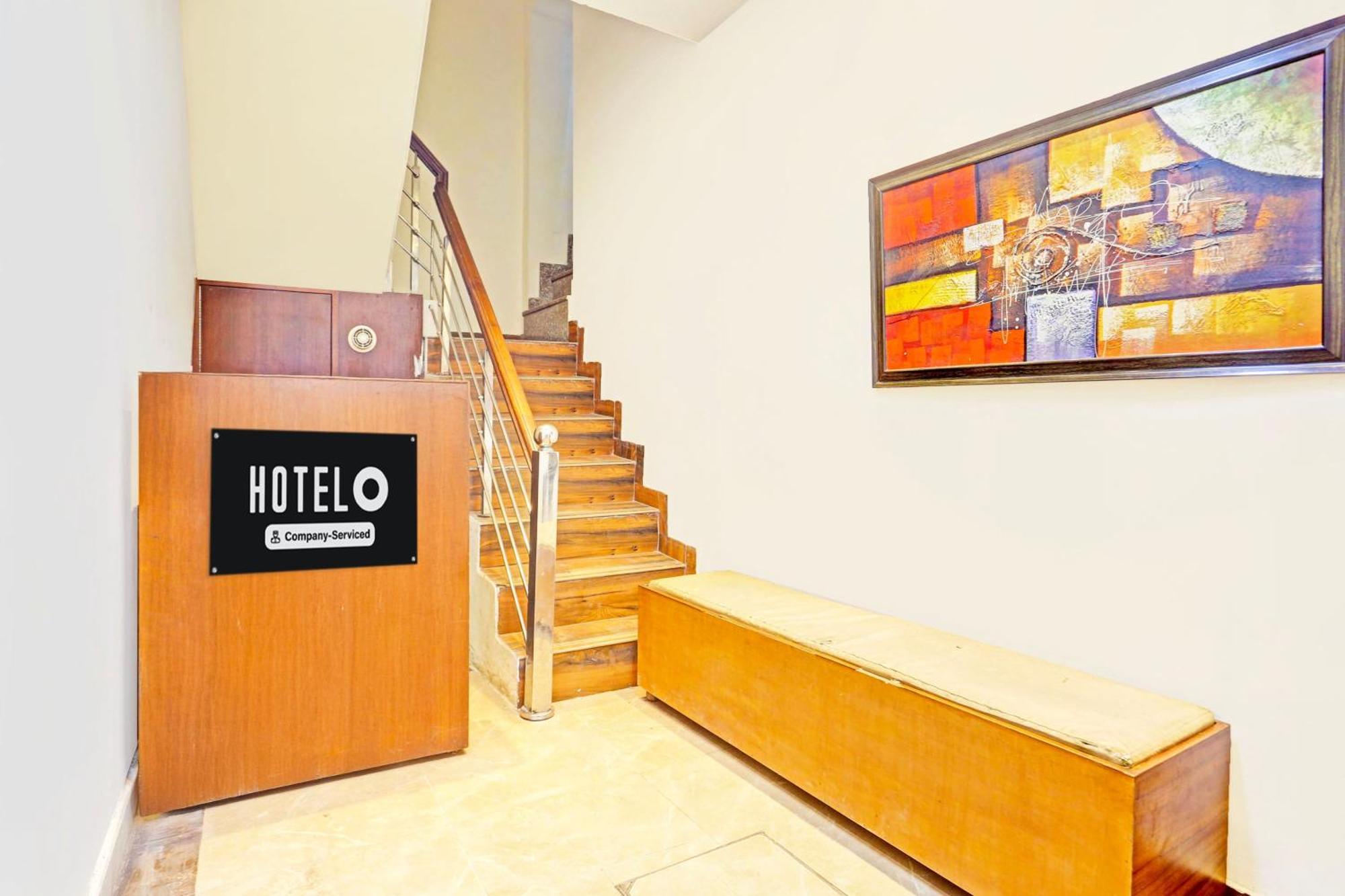 Super Hotel O Sector 45 Formerly Manyavar Chandīgarh Eksteriør billede