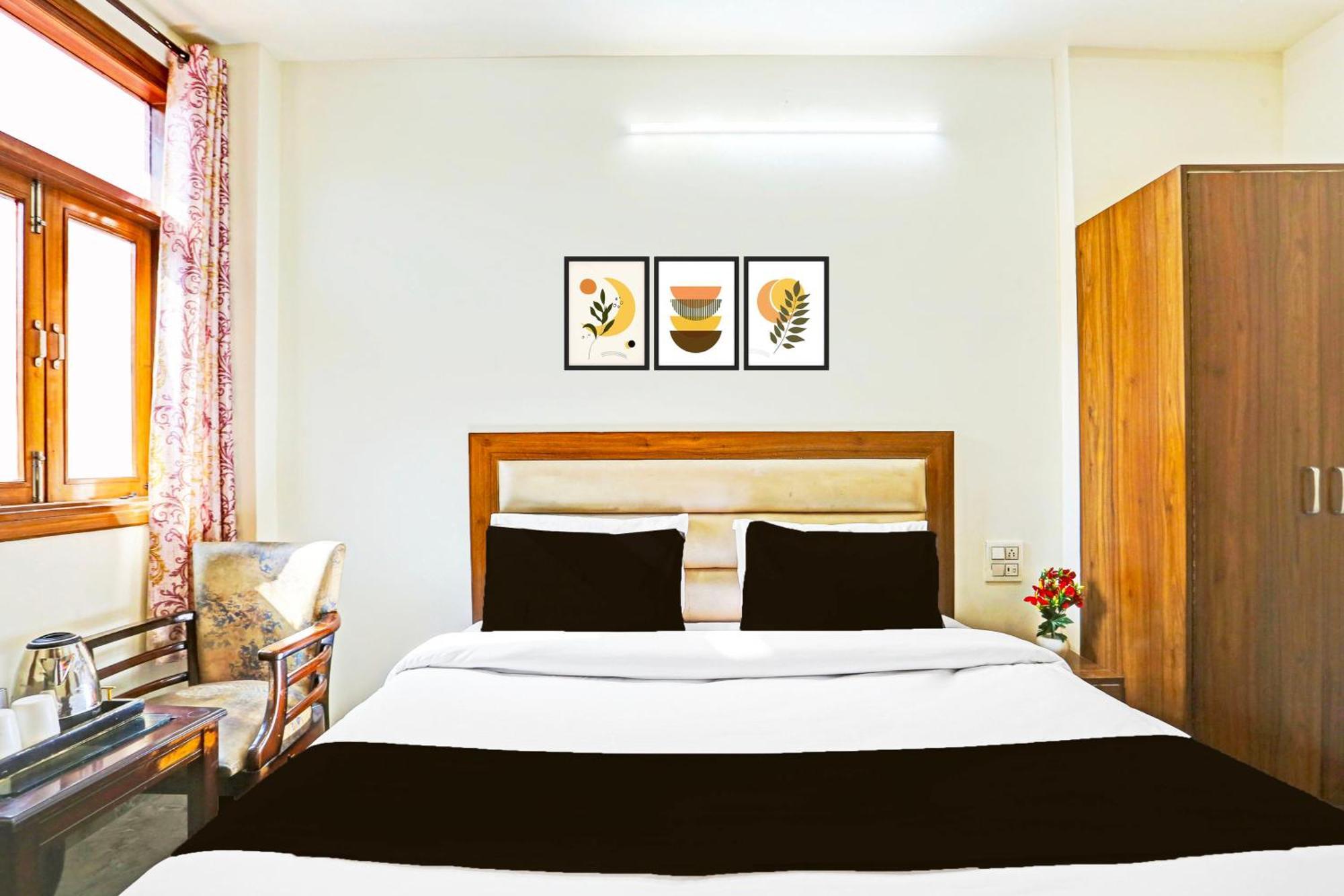 Super Hotel O Sector 45 Formerly Manyavar Chandīgarh Eksteriør billede