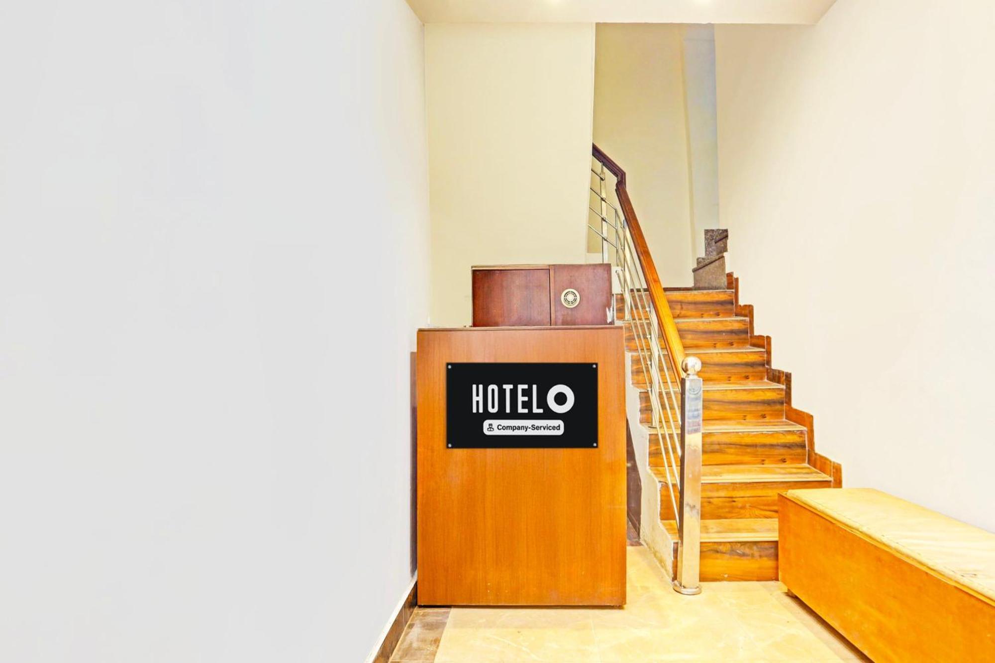 Super Hotel O Sector 45 Formerly Manyavar Chandīgarh Eksteriør billede