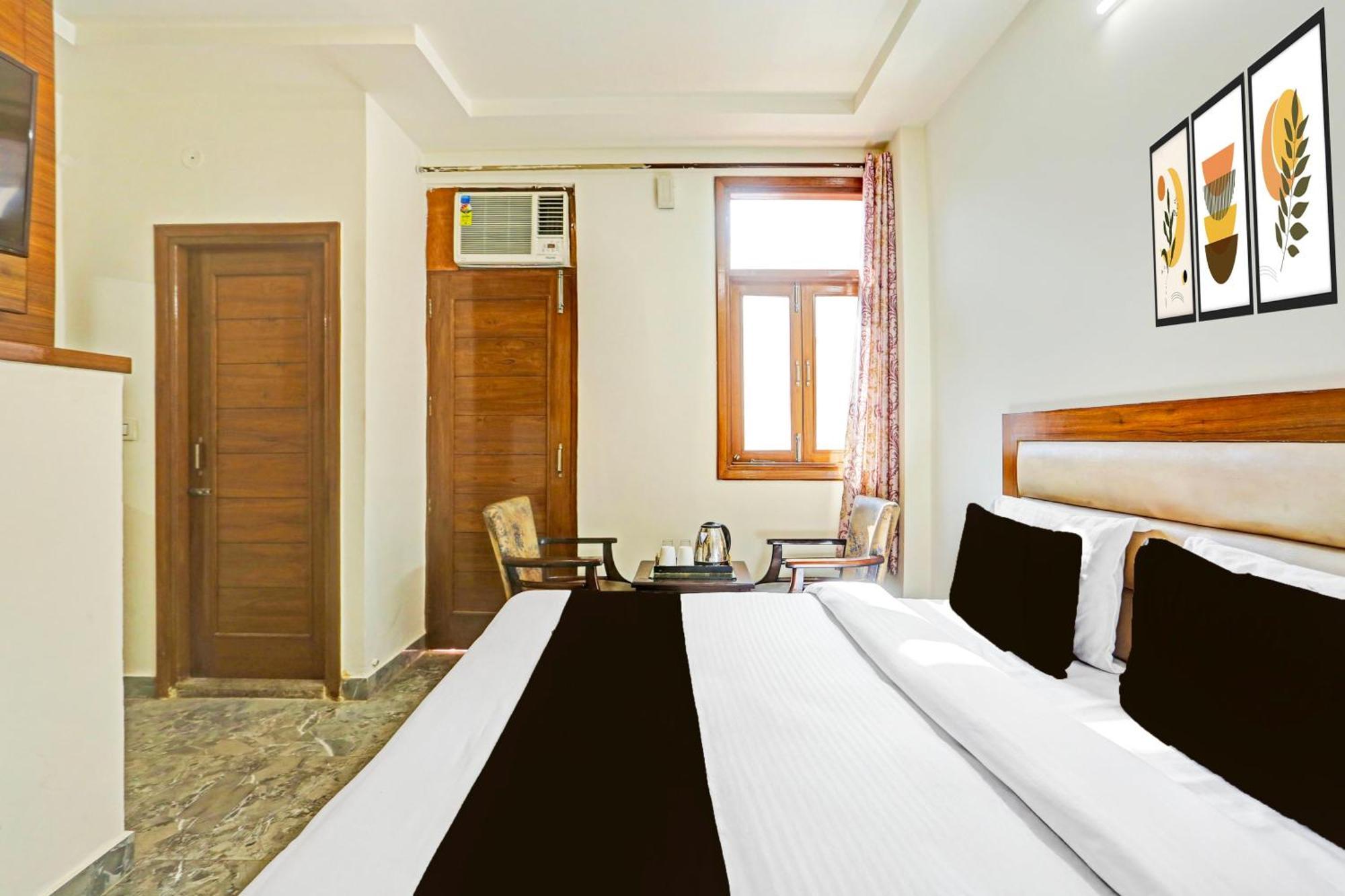 Super Hotel O Sector 45 Formerly Manyavar Chandīgarh Eksteriør billede